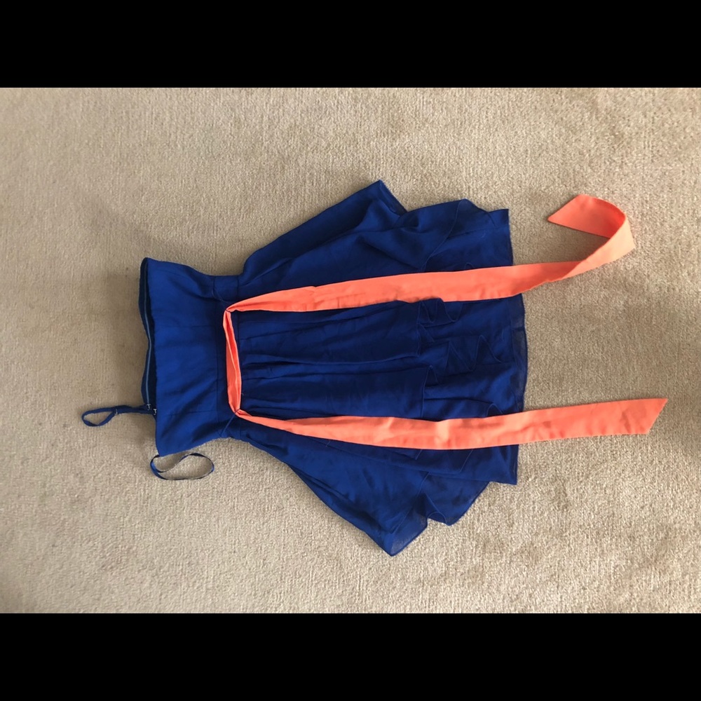 Dress - Picture 2 of 3